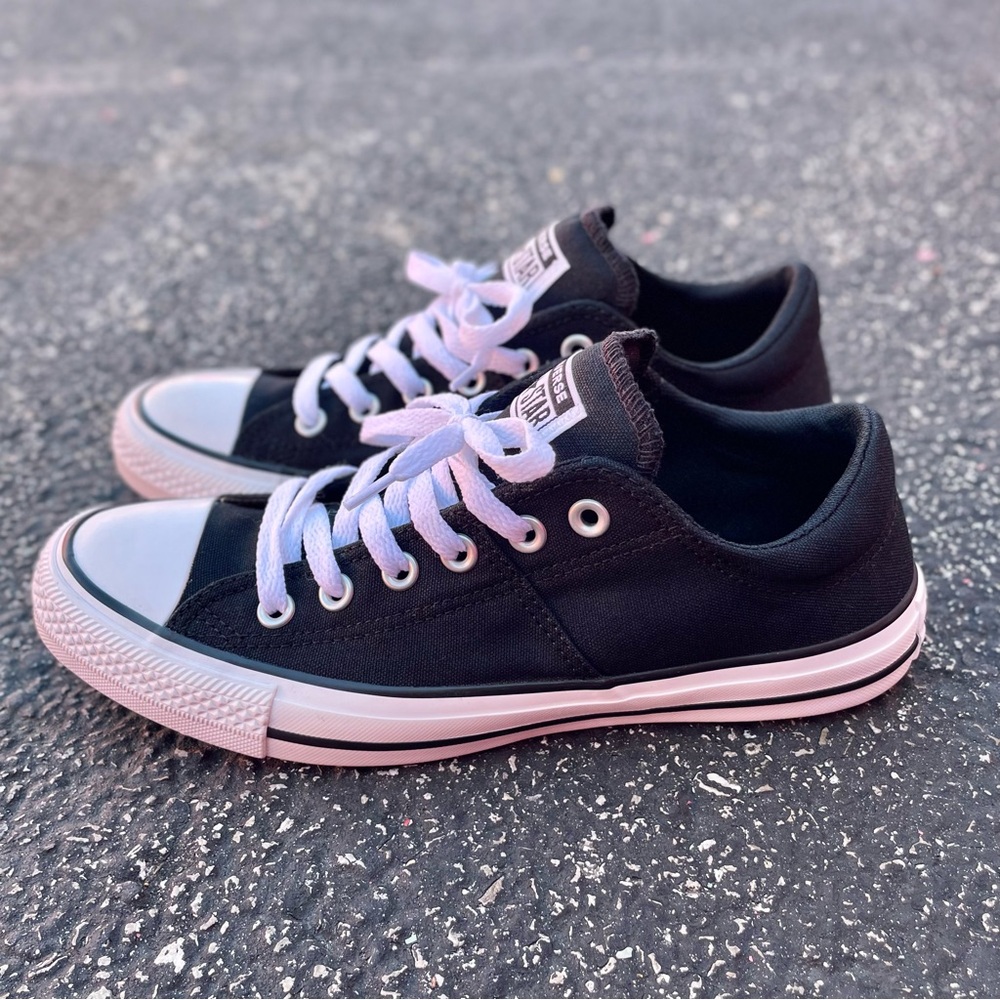 Converse all star low top Classic Black and White size 9W